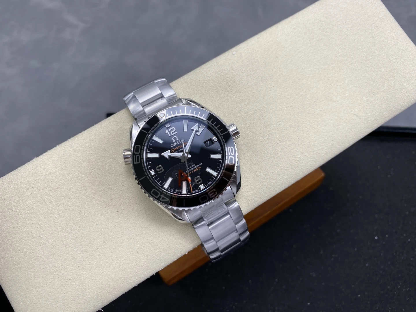 OMEGA Seamaster 39.5mm VSF 1:1 Best Edition Black Dial on SS Bracelet VS8800 Super Clone V4 34 fcbcd47546c9122 AMO Watch