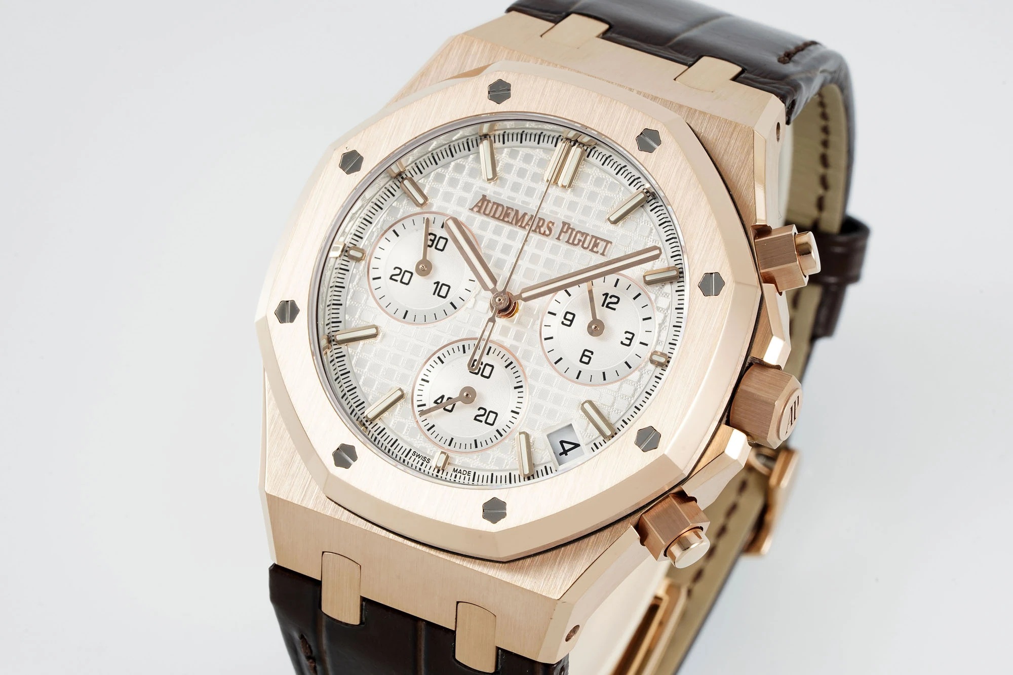 AP Royal Oak Chrono 26240 RG DDF 1:1 Best Edition White Dial on Brown Leather Strap DD4401 Super Clone Weight (SW Dial) 20 05ce1701e38b6bb AMO Watch