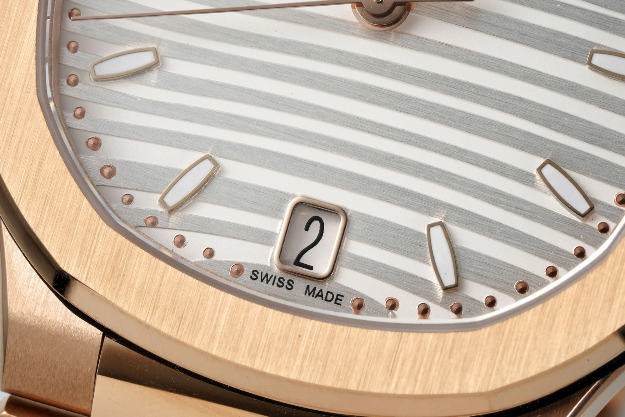 PP Nautilus 7118 RG Ladies DDF 1:1 Best Edition Silver Dial on RG Bracelet DD324 Super Clone 22 084b62d0d1556a7 AMO Watch