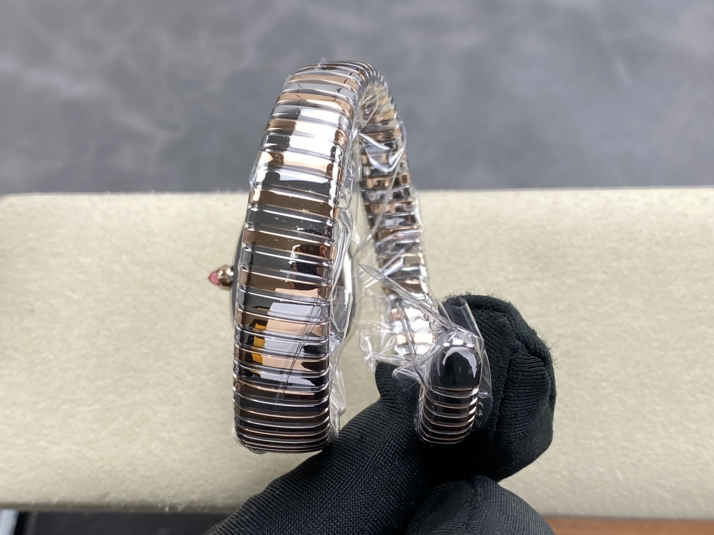 BVLGARI Serpenti SS/RG BVF 1:1 Best Edition Red Dial on SS/RG Bracelet ETA Quartz 26 0b211c3c7a71377 AMO Watch