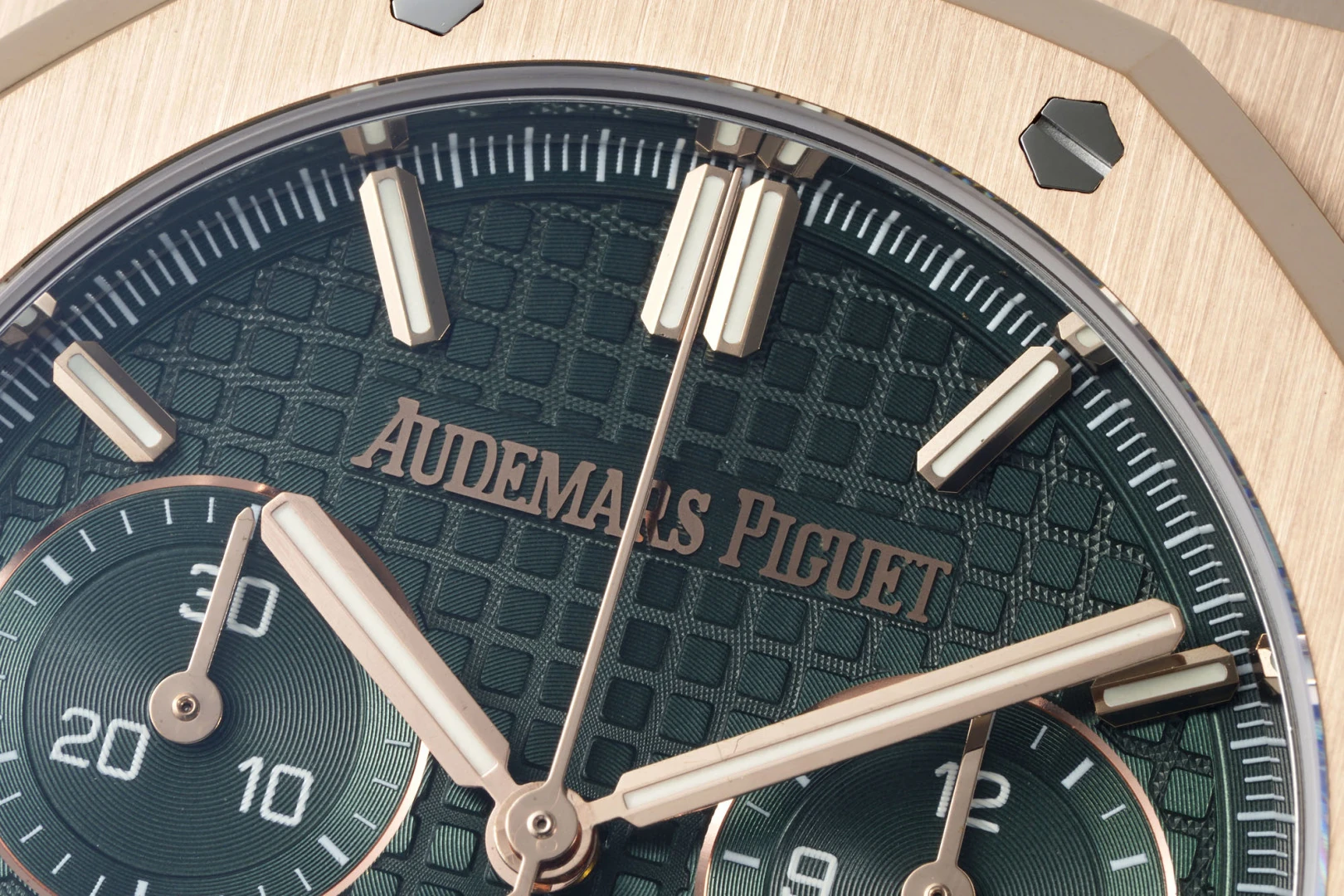 AP Royal Oak Chrono 26240 RG DDF 1:1 Best Edition Green Dial on RG Bracelet DD4401 Super Clone Weight (SW Dial) 23 0da7cbdbb0a461e AMO Watch