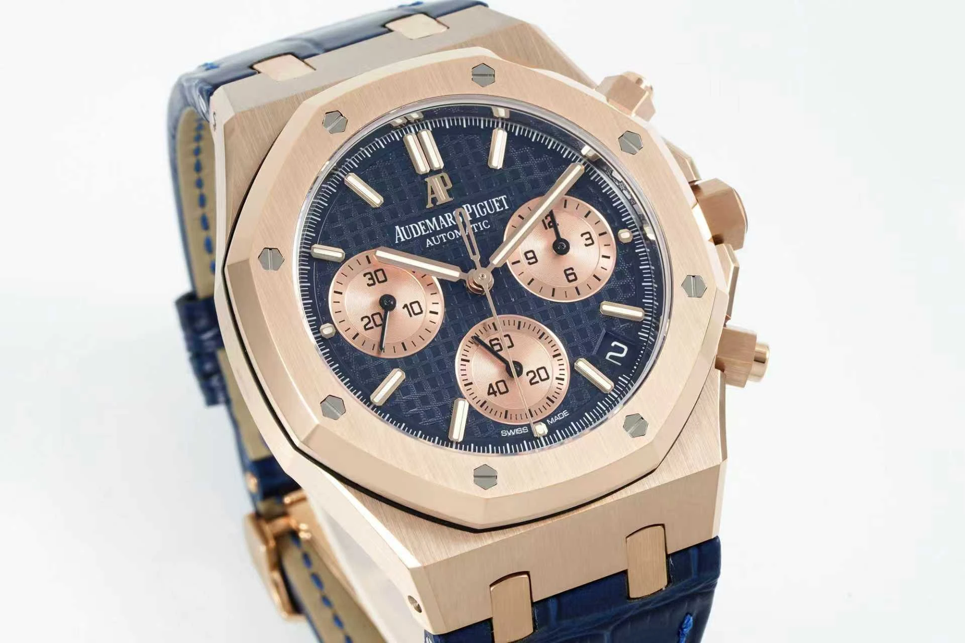 AP Royal Oak Chrono 26240 RG DDF 1:1 Best Edition White Dial on Blue Leather Strap DD4401 Super Clone Weight (SW Dial) 20 1c4037adf8e99fc AMO Watch