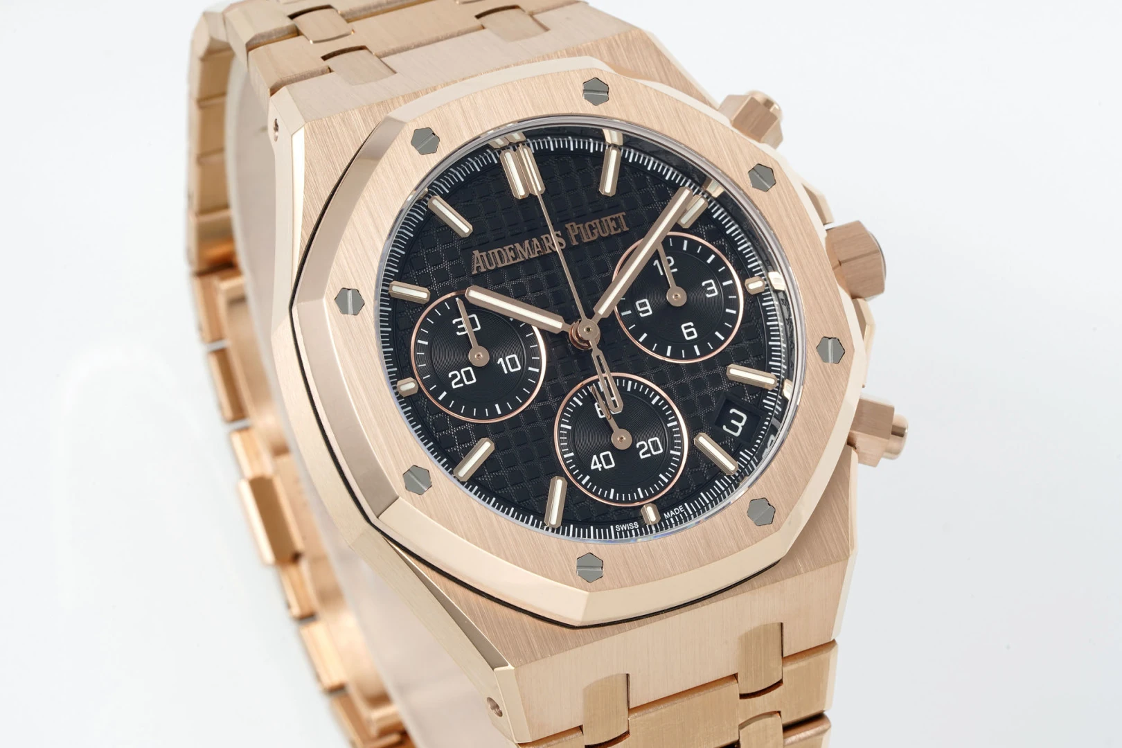 AP Royal Oak Chrono 26240 RG DDF 1:1 Best Edition Black Dial on RG Bracelet DD4401 Super Clone Weight (SW Dial) 21 1cd241352839f27 AMO Watch