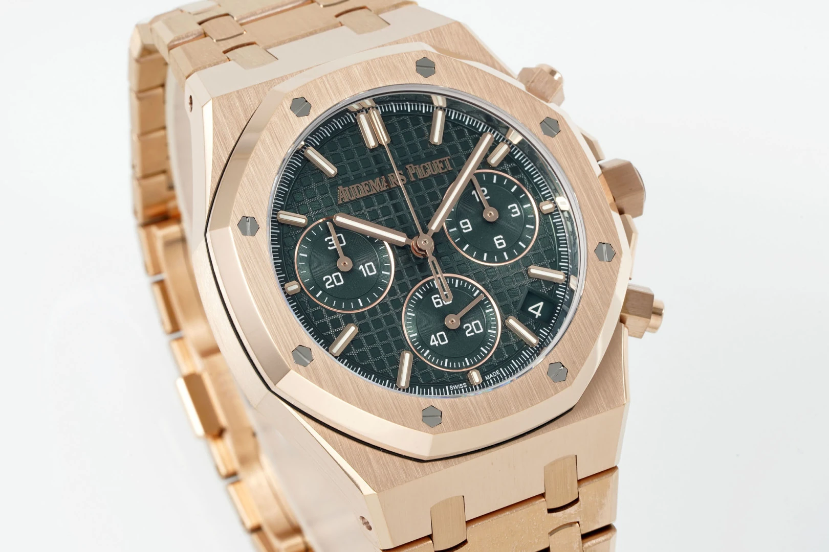 1f638d011d21b18 AMO Watch