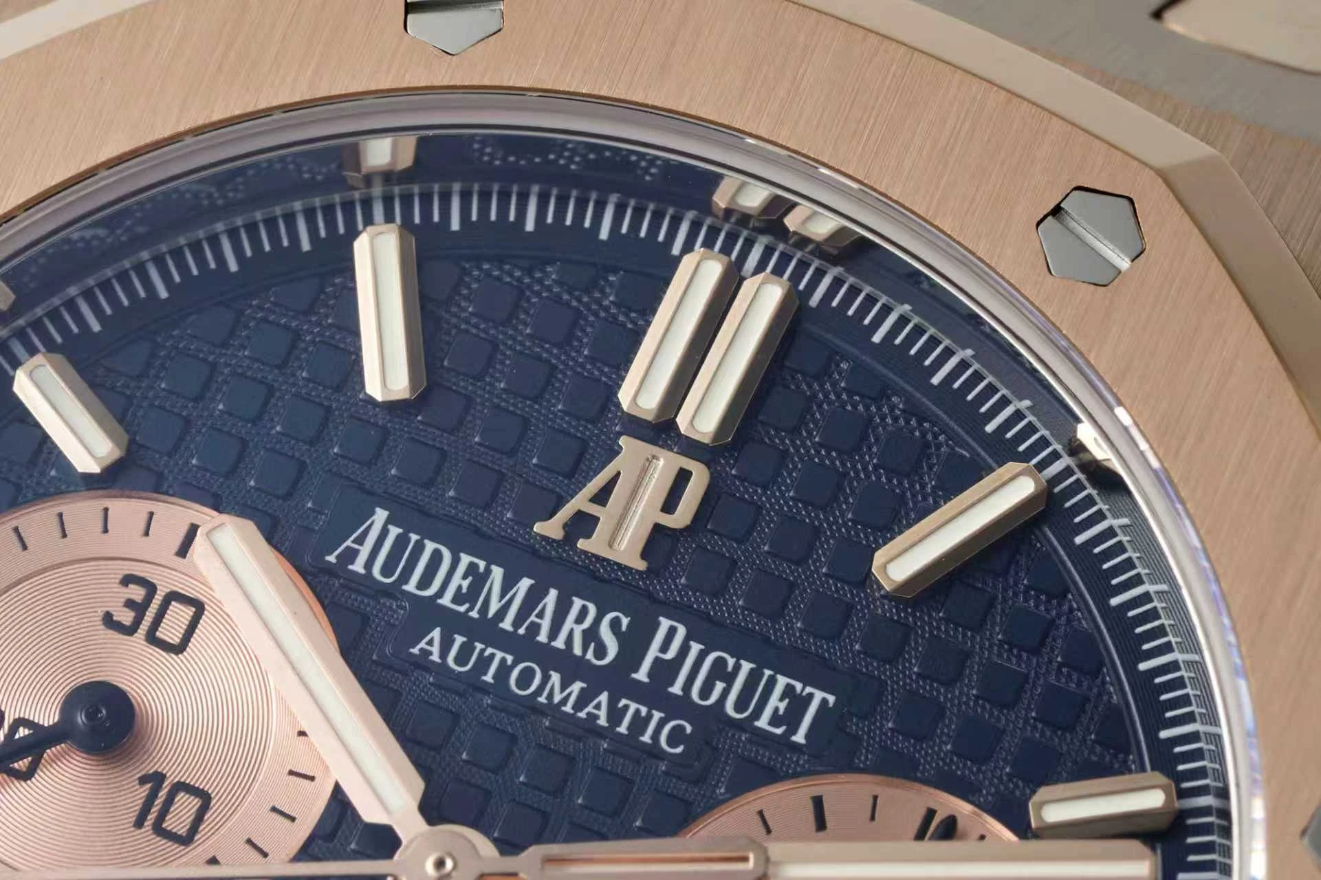 AP Royal Oak Chrono 26240 RG DDF 1:1 Best Edition White Dial on Blue Leather Strap DD4401 Super Clone Weight (SW Dial) 22 22892b73fda562f AMO Watch