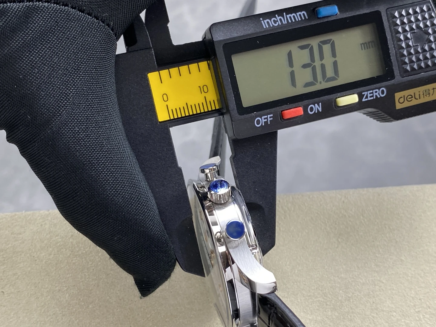 IWC Portuguese Chrono IW371604 SS APSF 1:1 Best Edition White Dial RG Markers on Black Leather Strap SA69385 Super Clone 36 3e829c9ab1bae96 AMO Watch