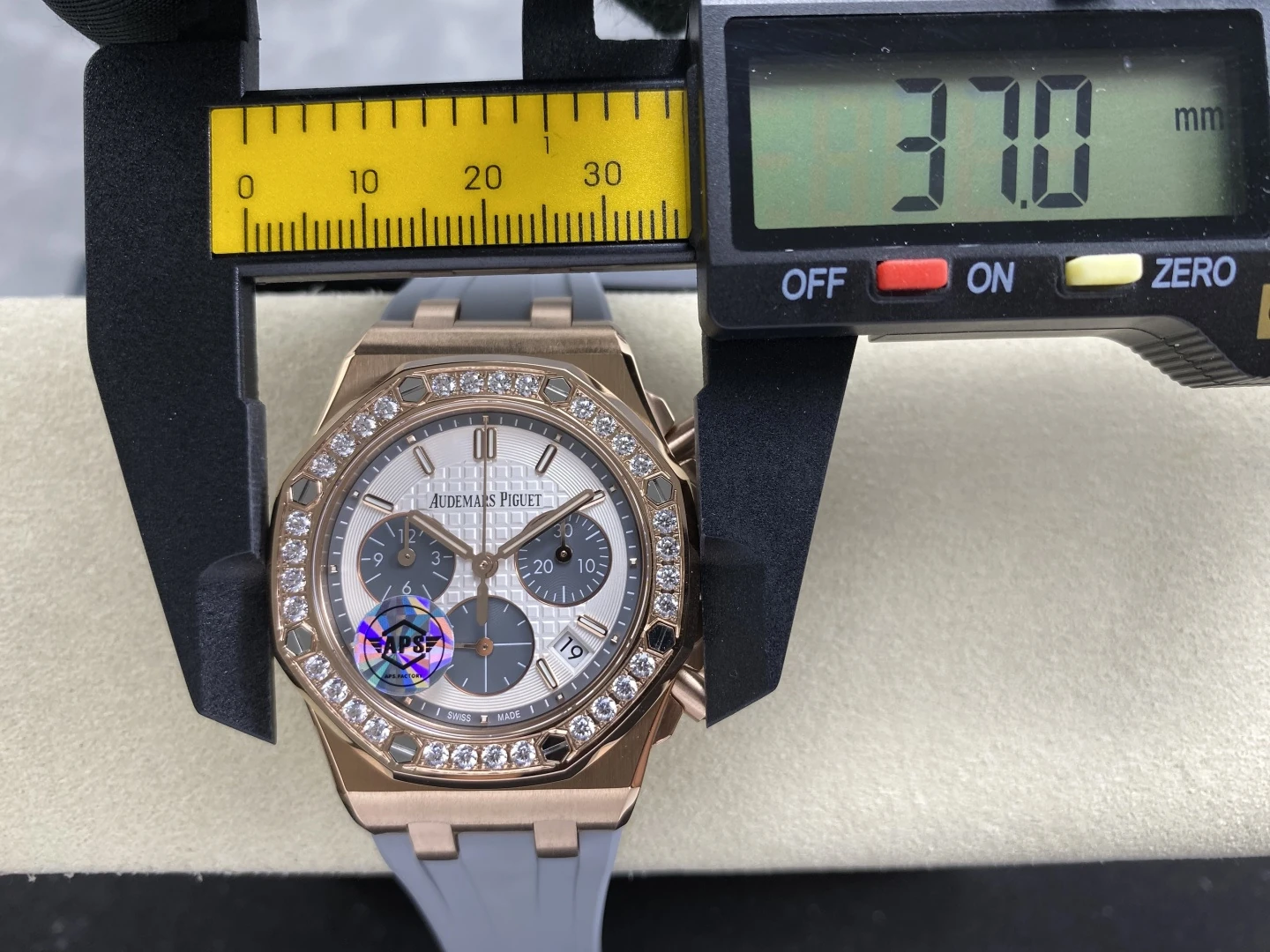 AP Royal Oak Chrono 26231 RG APSF 1:1 Best Edition White Dial on Gray Rubber Strap A2385 48 3f915b71d77179e 阿默表行AmoWatch