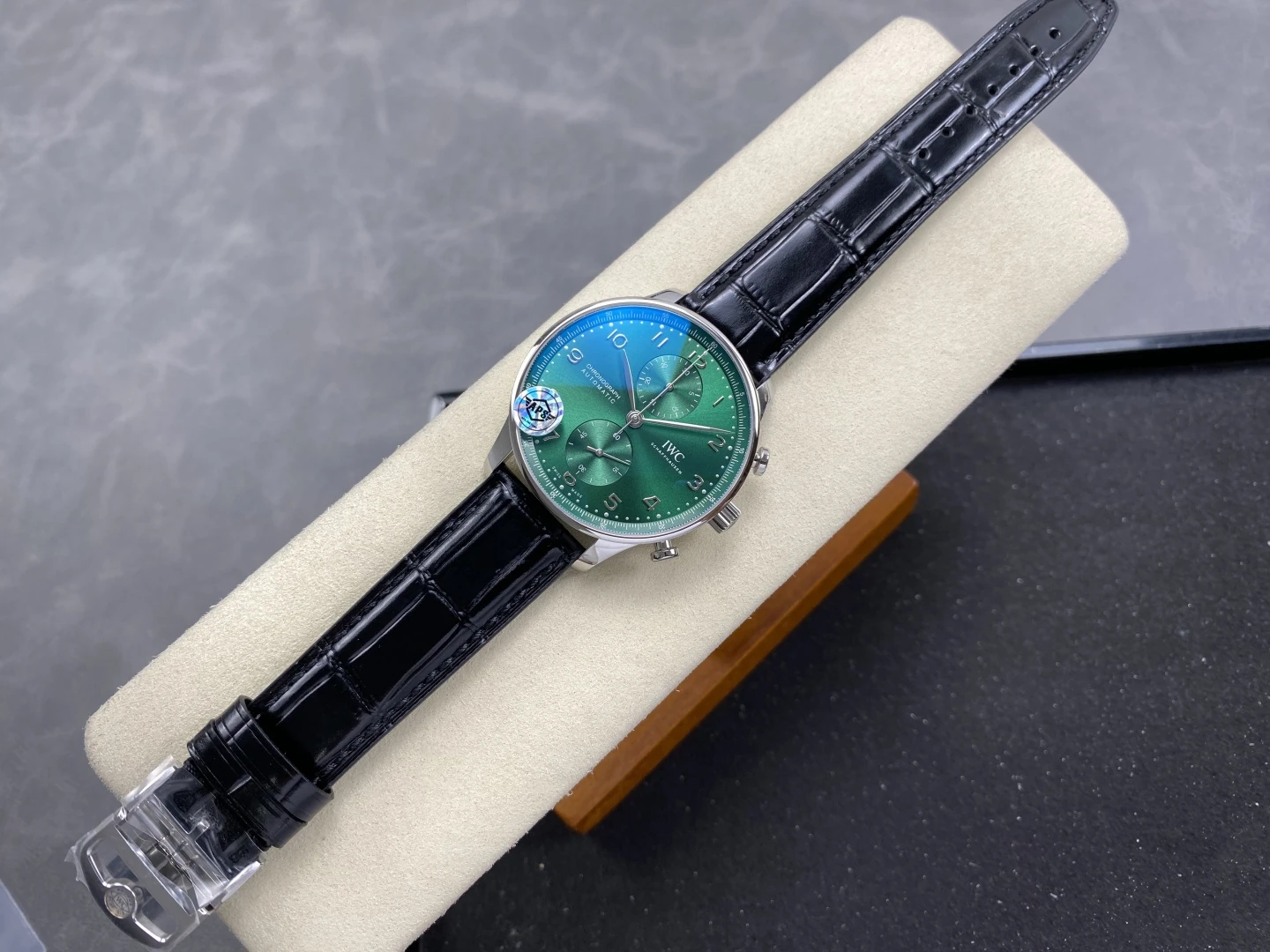 IWC Portuguese Chrono IW371615 SS APSF 1:1 Best Edition Green Dial on Black Leather Strap SA69385 Super Clone 24 66673d00eb5dd1e 1 AMO Watch