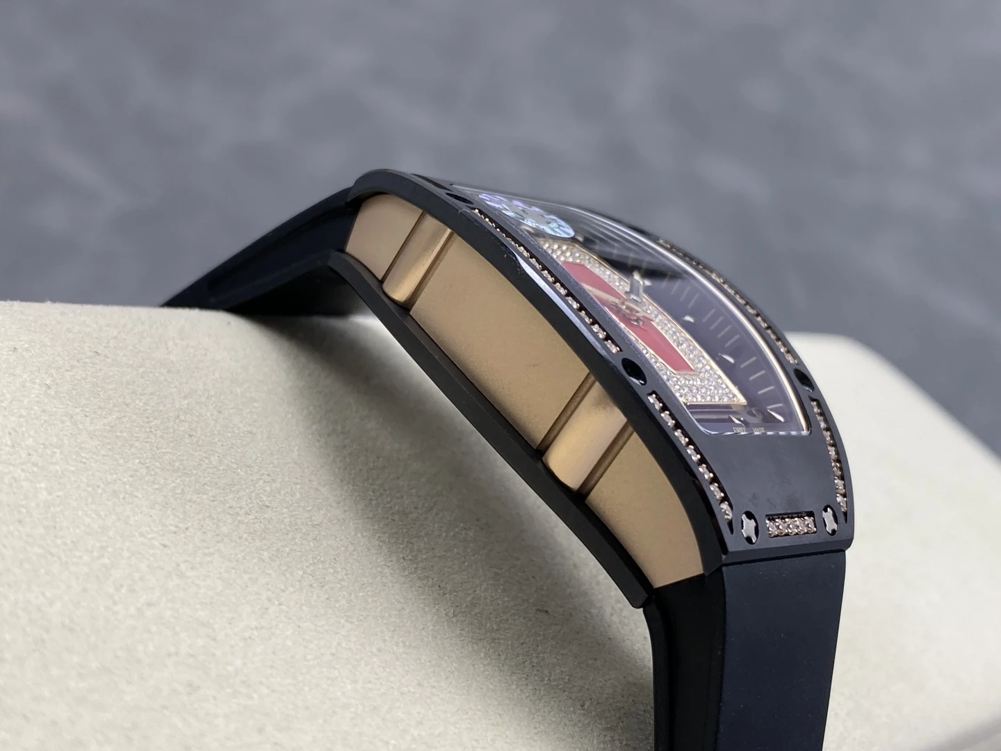 RICHARD MILLE RM07 Ladies Black Ceramic Diamonds Bezel ZF 1:1 Best Edition Red Dial on Black Rubber Strap CRMA2 Clone 35 76d5d48b9806769 1 AMO Watch