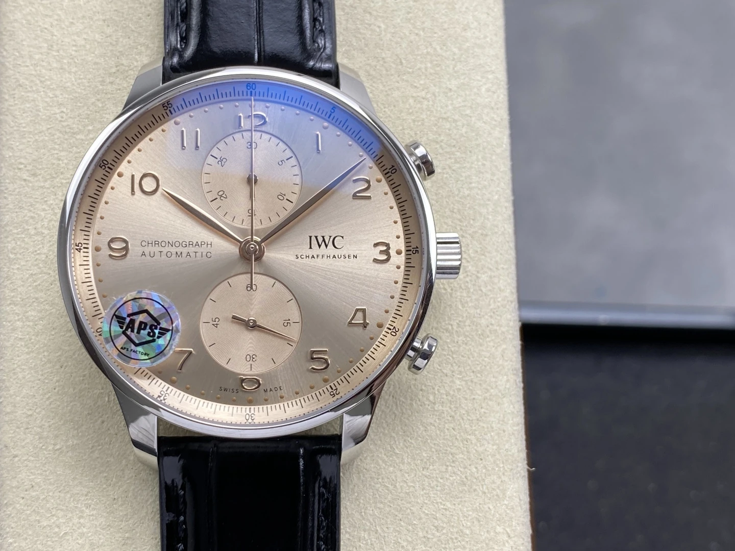 IWC Portuguese Chrono IW371624 SS APSF 1:1 Best Edition RG Dial on Black Leather Strap SA69385 Super Clone 25 9acaf38a04d35f5 1 AMO Watch