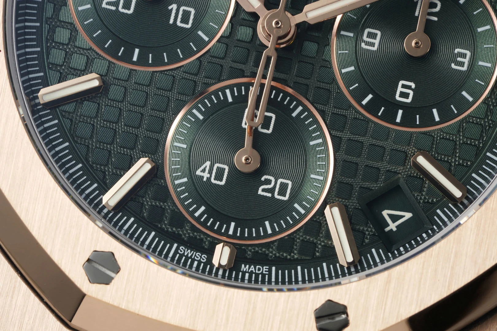 AP Royal Oak Chrono 26240 RG DDF 1:1 Best Edition Green Dial on RG Bracelet DD4401 Super Clone Weight (SW Dial) 22 9ca34535e23cd30 AMO Watch