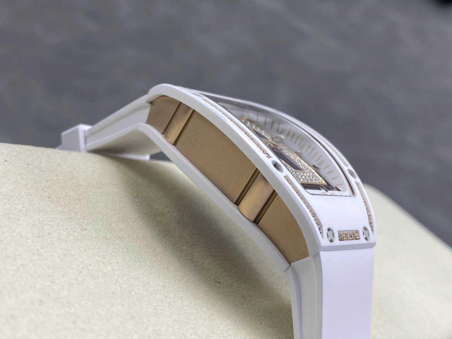 RICHARD MILLE RM07 Ladies White Ceramic Diamonds Bezel ZF 1:1 Best Edition Black Dial on White Rubber Strap CRMA2 Clone 35 a0b49ac4bb46ea6 AMO Watch