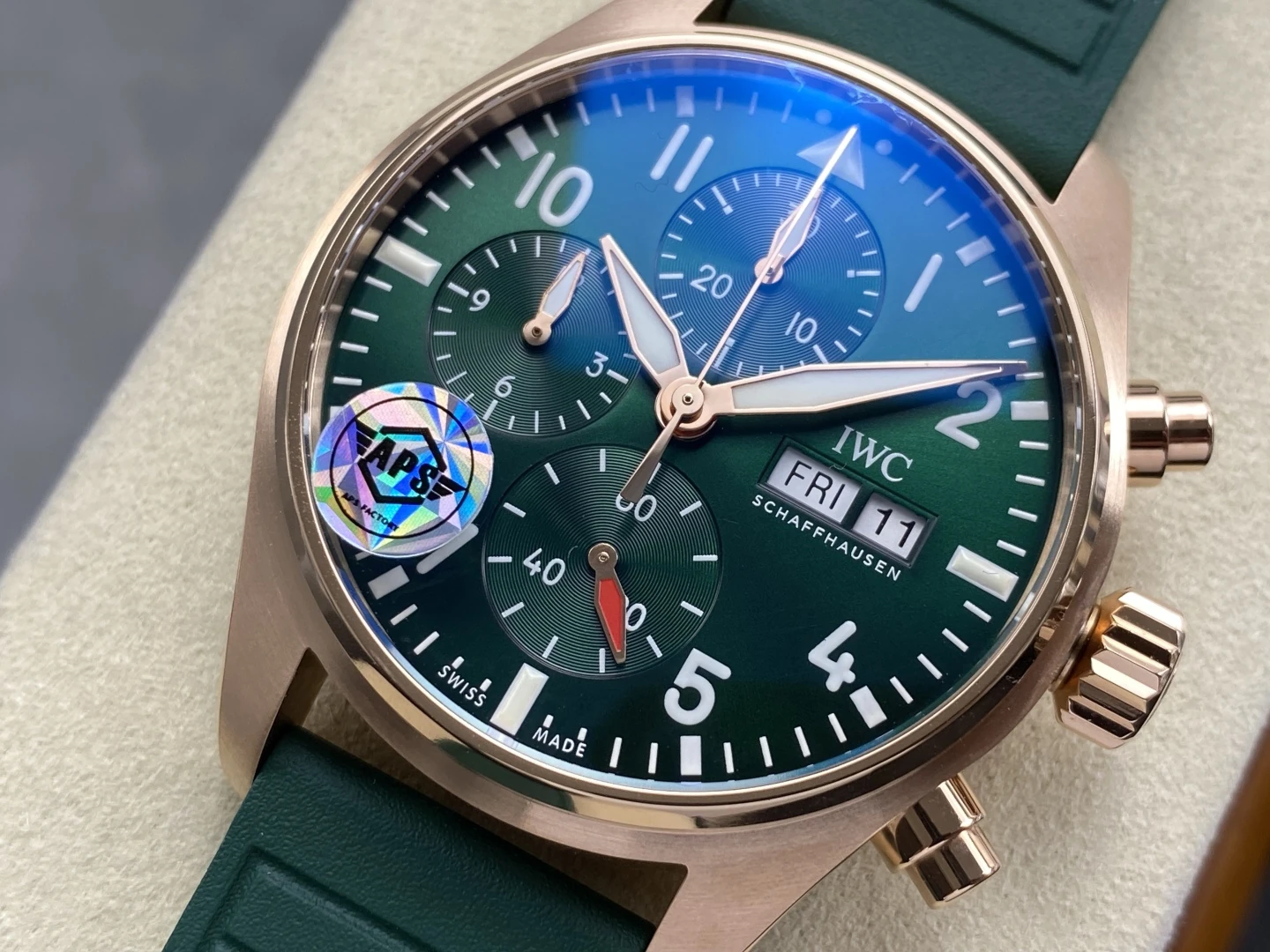 IWC Pilot Chrono IW388110 RG APSF 1:1 Best Edition Green Dial on Green Leather Strap SA69385 Super Clone 28 b3190be02a1c3dd 阿默表行AmoWatch