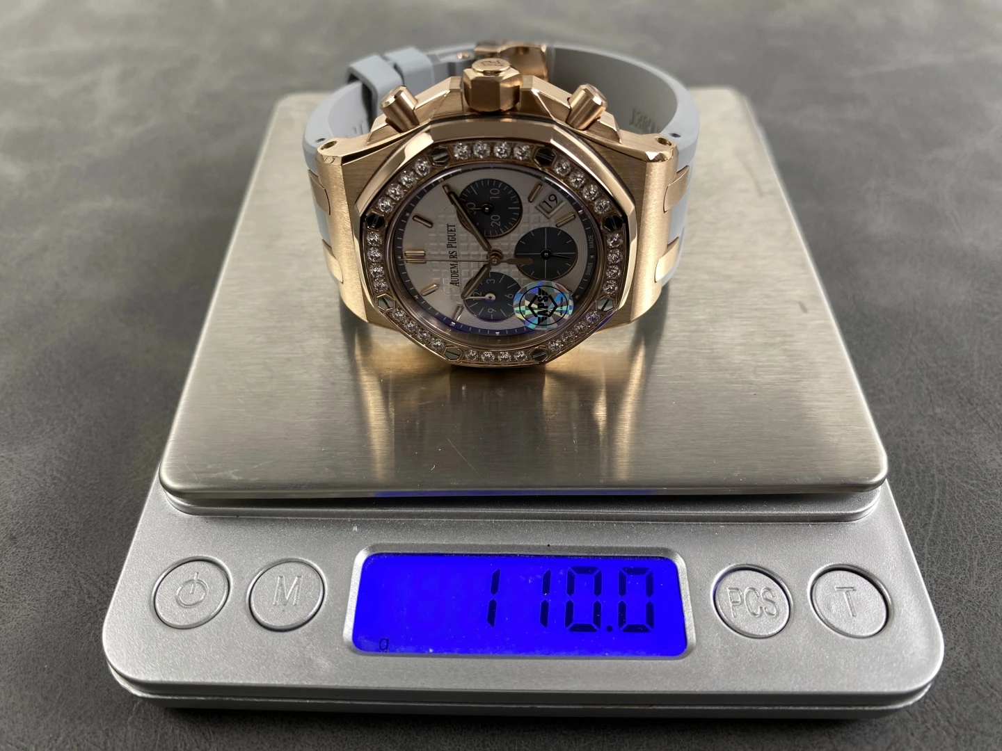 AP Royal Oak Chrono 26231 RG APSF 1:1 Best Edition White Dial on Gray Rubber Strap A2385 33 d1ecda7313fd52d 阿默表行AmoWatch