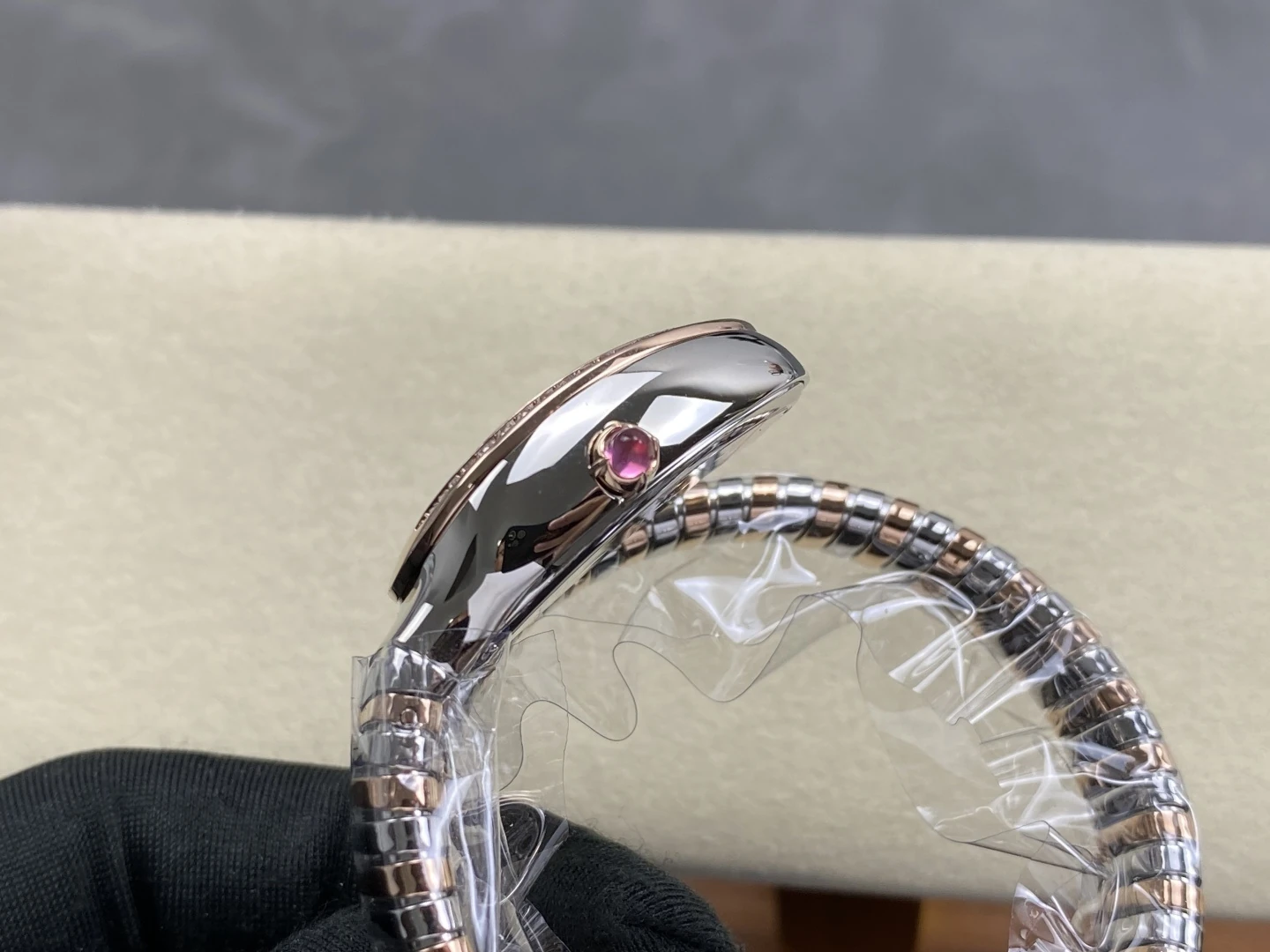 BVLGARI Serpenti SS/RG BVF 1:1 Best Edition Red Dial on SS/RG Bracelet ETA Quartz 24 d721f7e0661570d AMO Watch