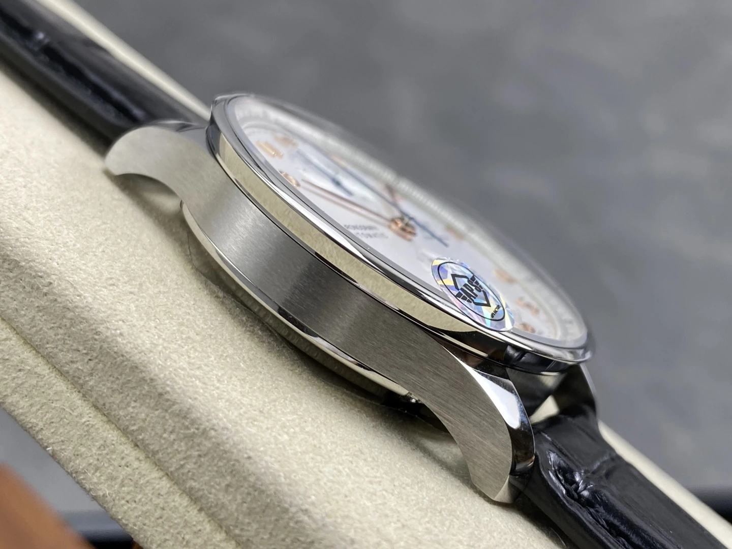 IWC Portuguese Chrono IW371604 SS APSF 1:1 Best Edition White Dial RG Markers on Black Leather Strap SA69385 Super Clone 30 f093cdc2e0ef57f AMO Watch