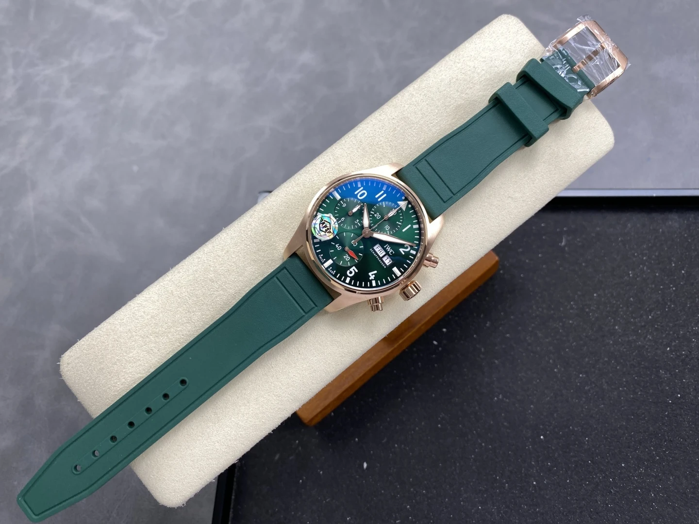 IWC Pilot Chrono IW388110 RG APSF 1:1 Best Edition Green Dial on Green Leather Strap SA69385 Super Clone 29 f6d9ce0c8f4c508 阿默表行AmoWatch