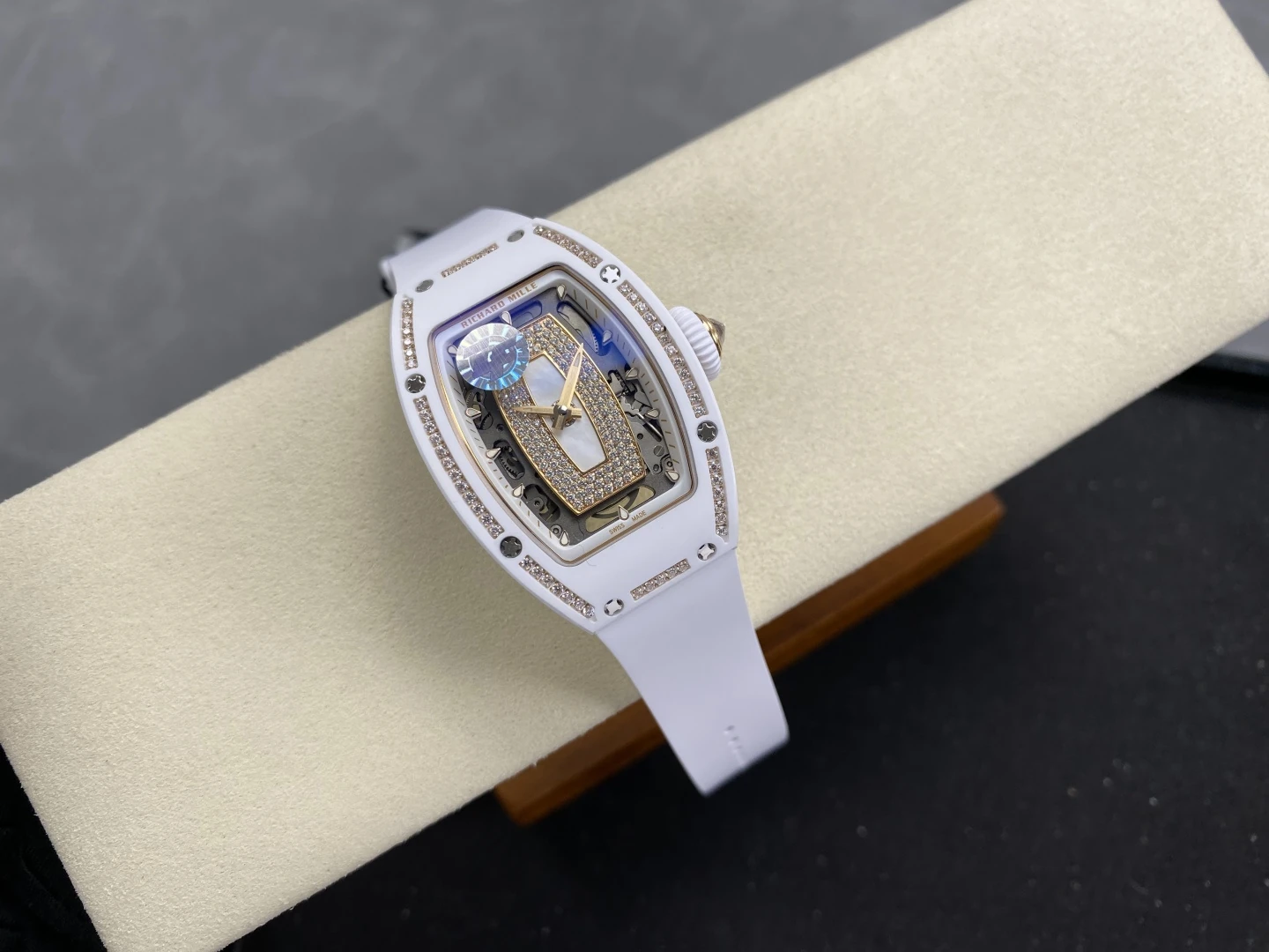 RICHARD MILLE RM07 Ladies White Ceramic Diamonds Bezel ZF 1:1 Best Edition White Dial on White Rubber Strap CRMA2 Clone 26 f9e9d020ee051d8 1 AMO Watch