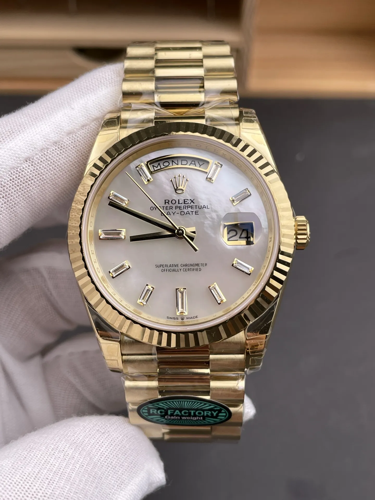Rolex Day Date 40 YG 228238 RCF 1:1 Best Edition MOP Dial on President Bracelet VR3255 (211g) 27 a9bbd442d32b46a AMO Watch
