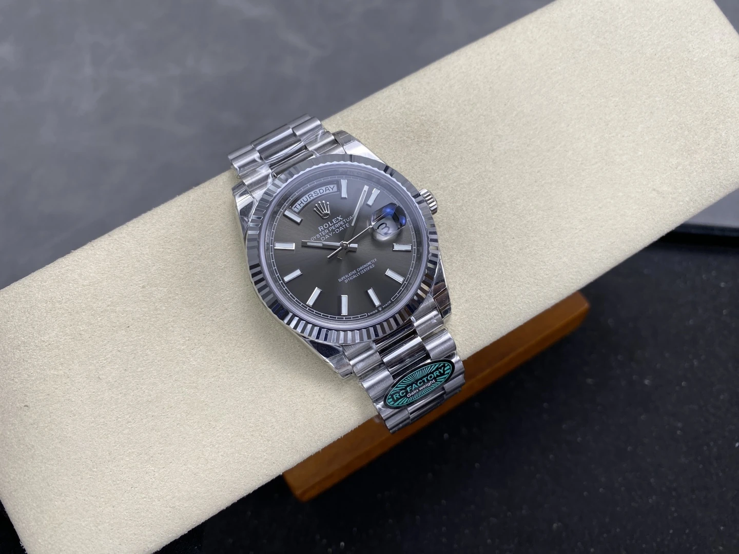 Rolex Day Date 40 SS 228236 RCF 1:1 Best Edition White Gray Dial on President Bracelet VR3255 (211g) 25 c52e94108304fec AMO Watch