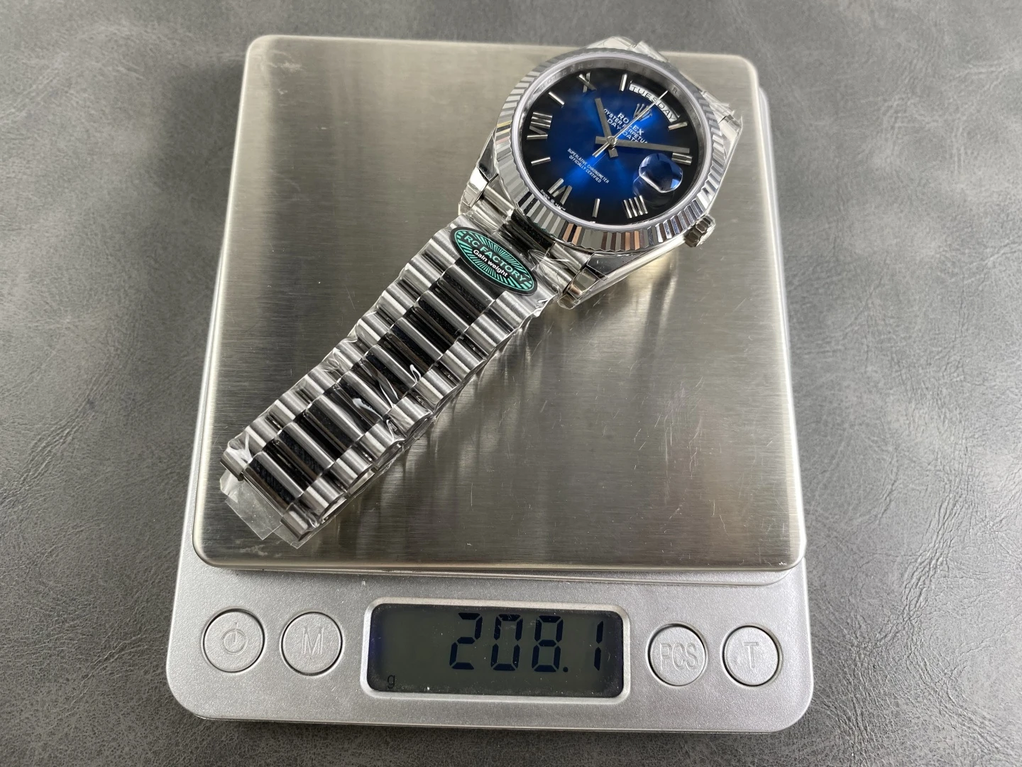 Rolex Day Date 40 SS 228236 RCF 1:1 Best Edition White Gradient Blue Roman Dial on President Bracelet VR3255 (211g) 21 e86a4a81690b235 AMO Watch