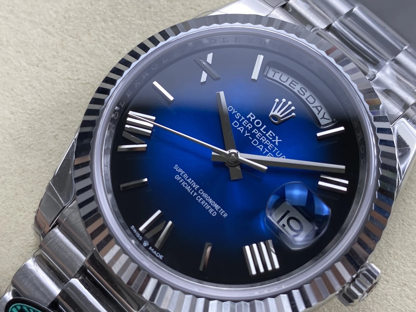 Rolex Day Date 40 SS 228236 RCF 1:1 Best Edition White Gradient Blue Roman Dial on President Bracelet VR3255 (211g) 24 fb27cd7b2a6429e AMO Watch