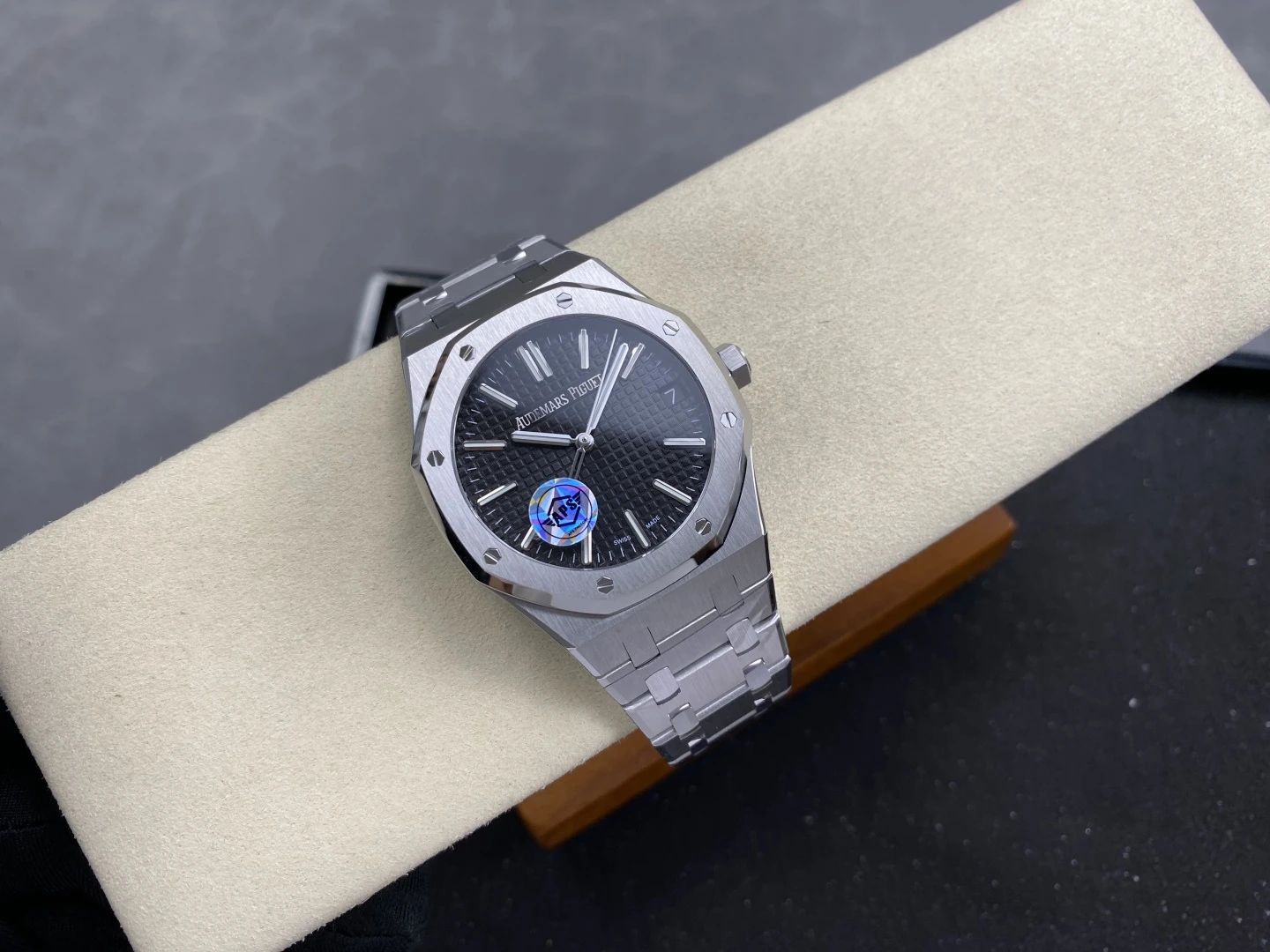 AP Royal Oak 41mm 15510ST SS APS Factory 1:1 Best Edition Black Dial on SS Bracelet SA4302 Super Clone 25 19e9f88bcc9fe6f AMO Watch