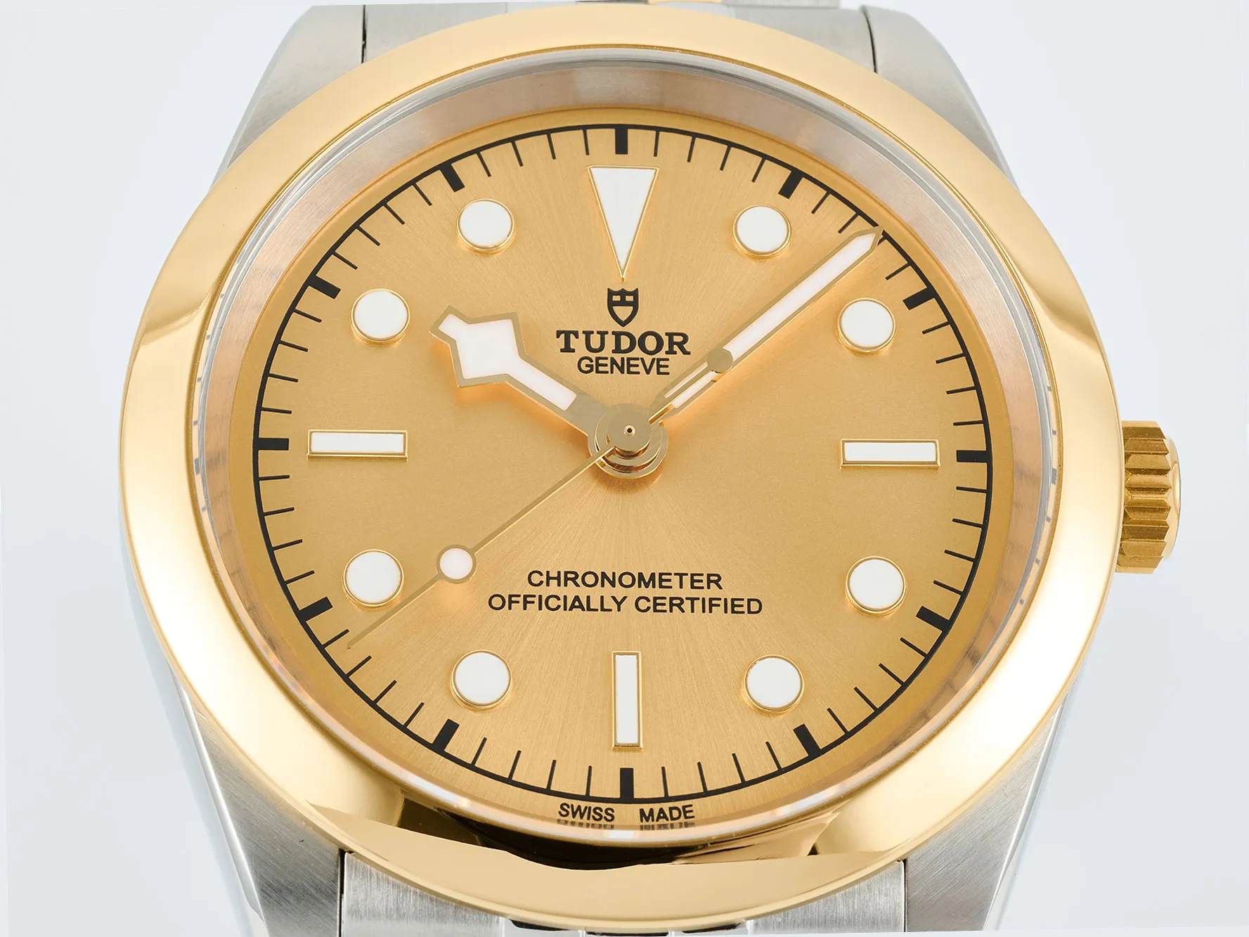69dc3f750cac10e AMO Watch