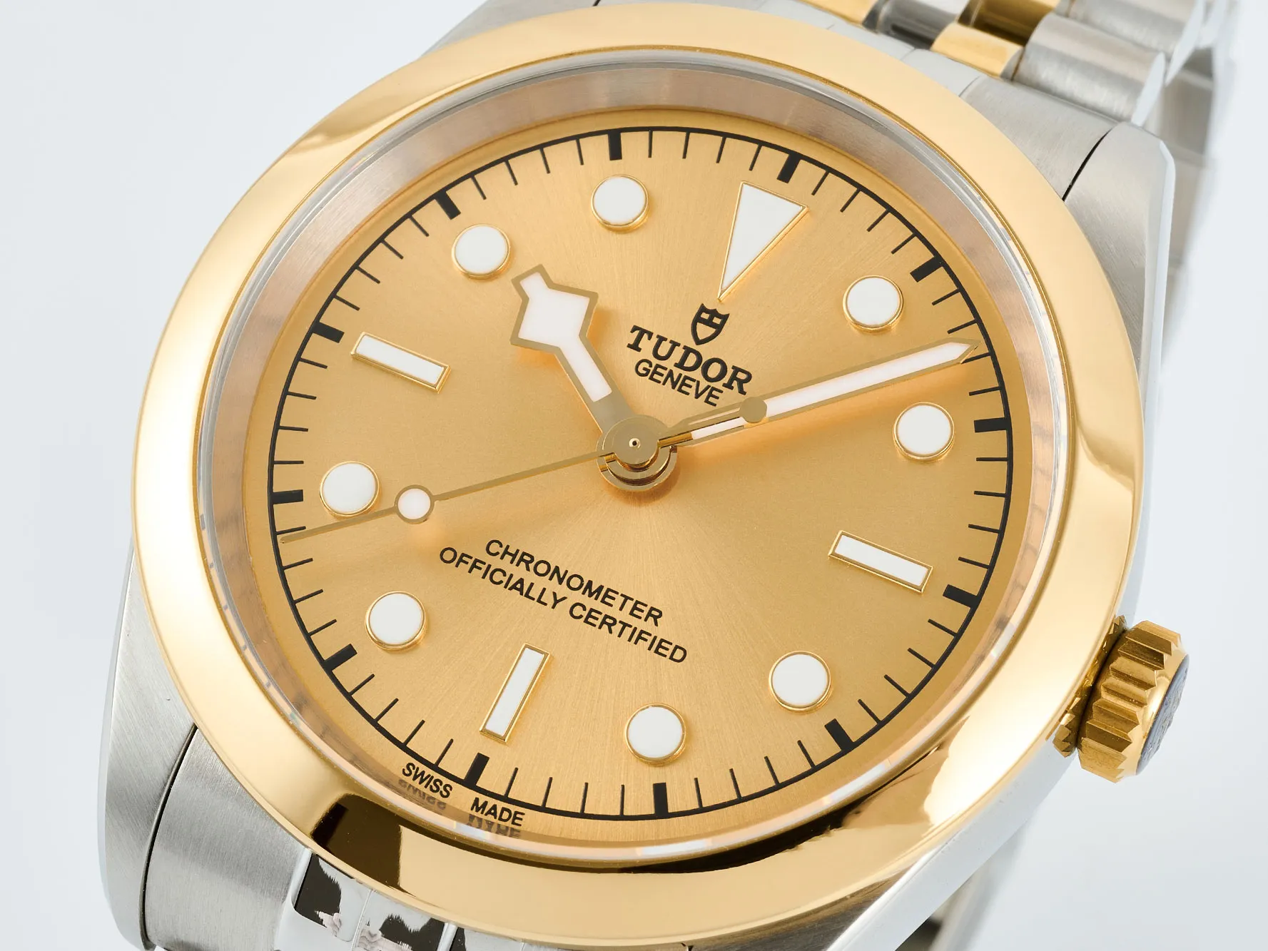 83d641c922d32e1 AMO Watch